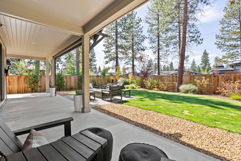 Tiny photo for 1185 NW Singleton Place, Bend, OR 97703 (MLS # 220212664)