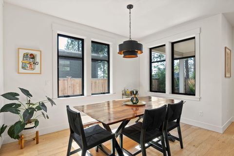 Tiny photo for 1185 NW Singleton Place, Bend, OR 97703 (MLS # 220212664)