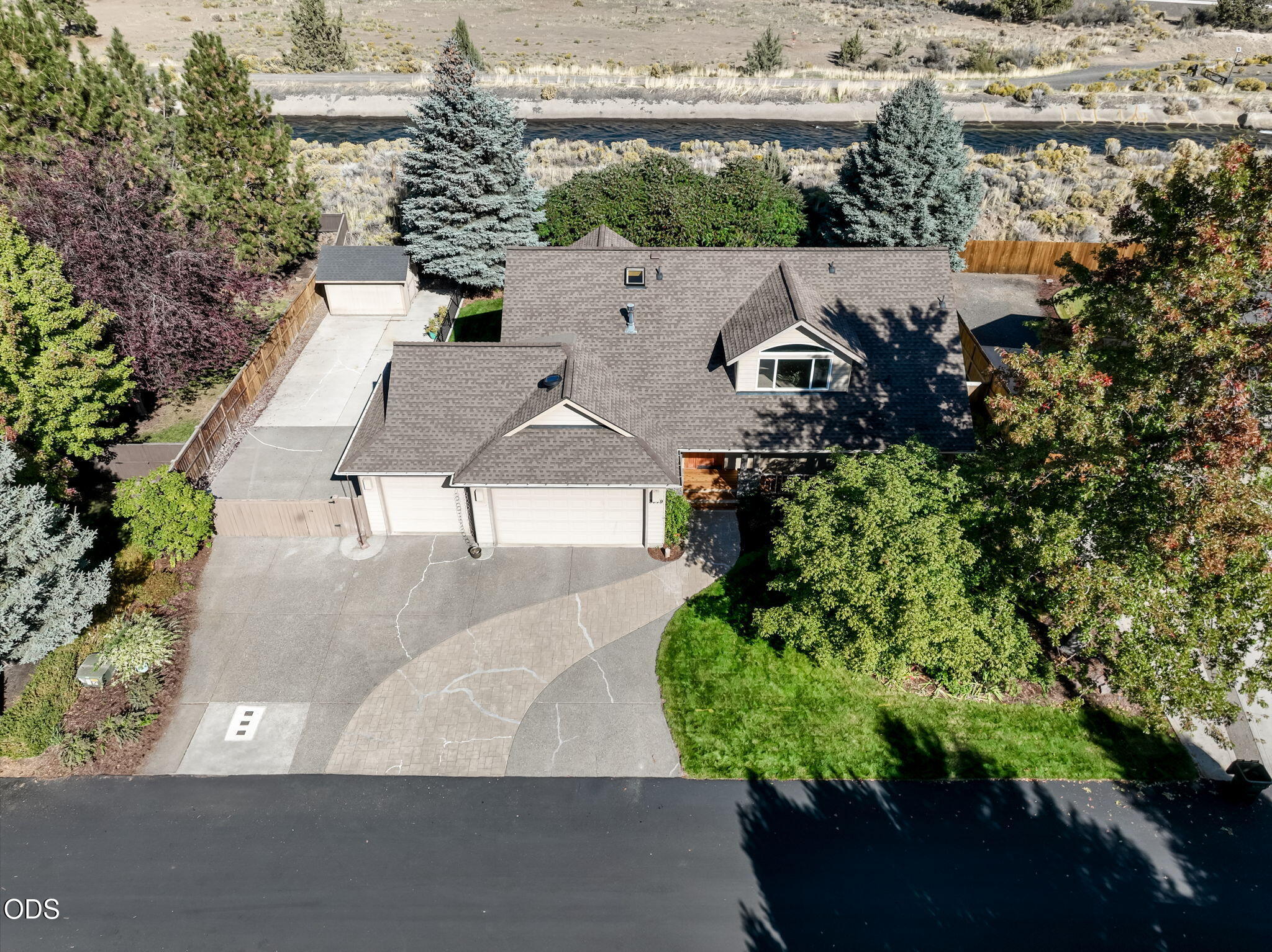 3349 NE Stonebrook Loop
