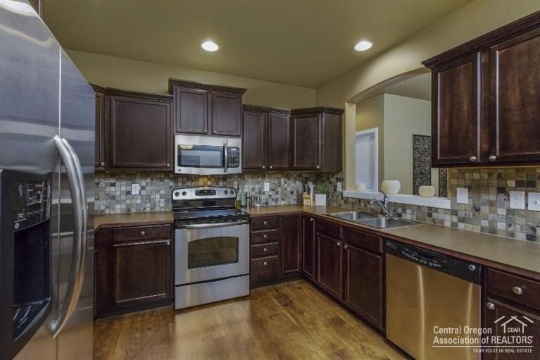 Pettigrew Place - Residential
