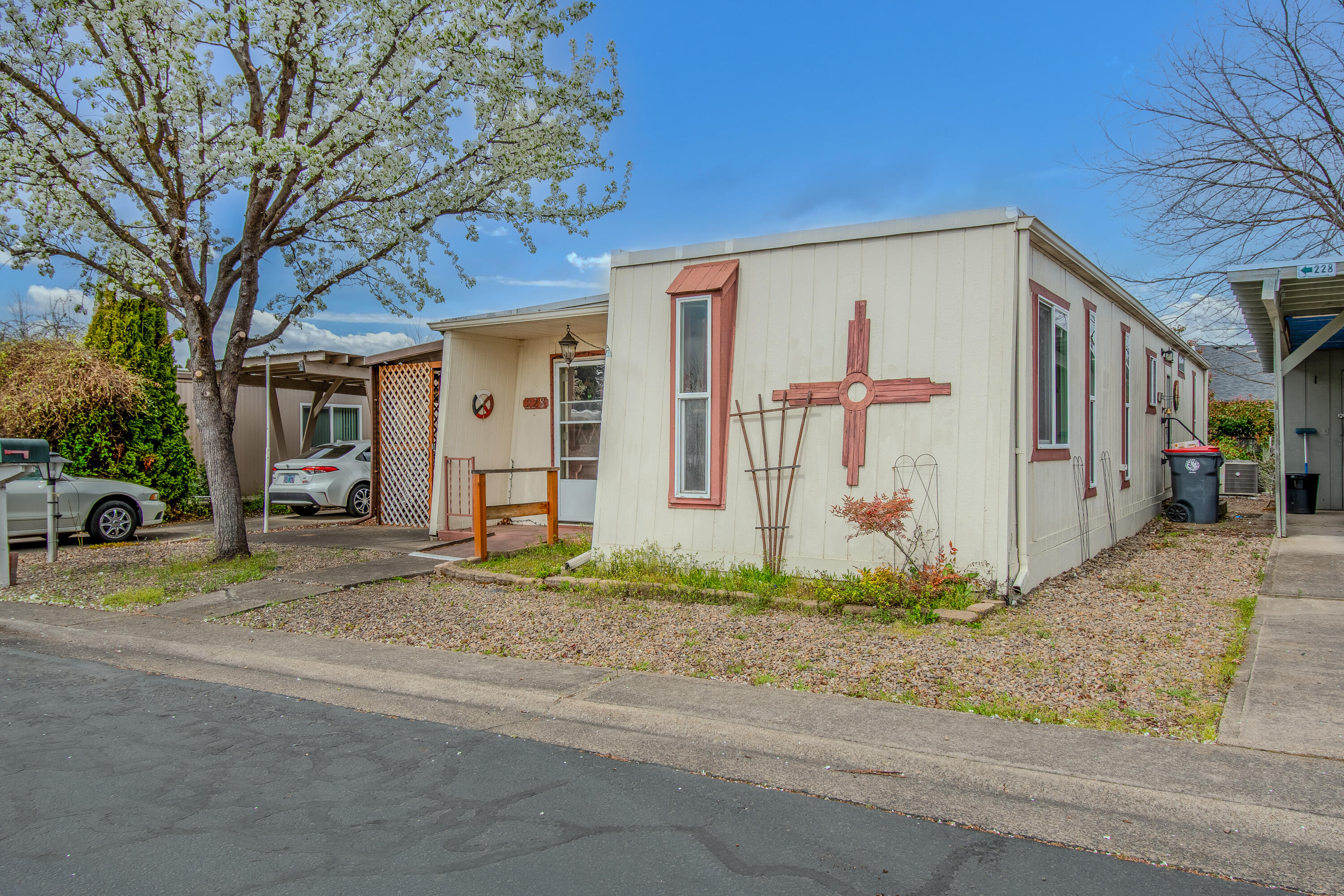 Aspens On The Creek - Residential