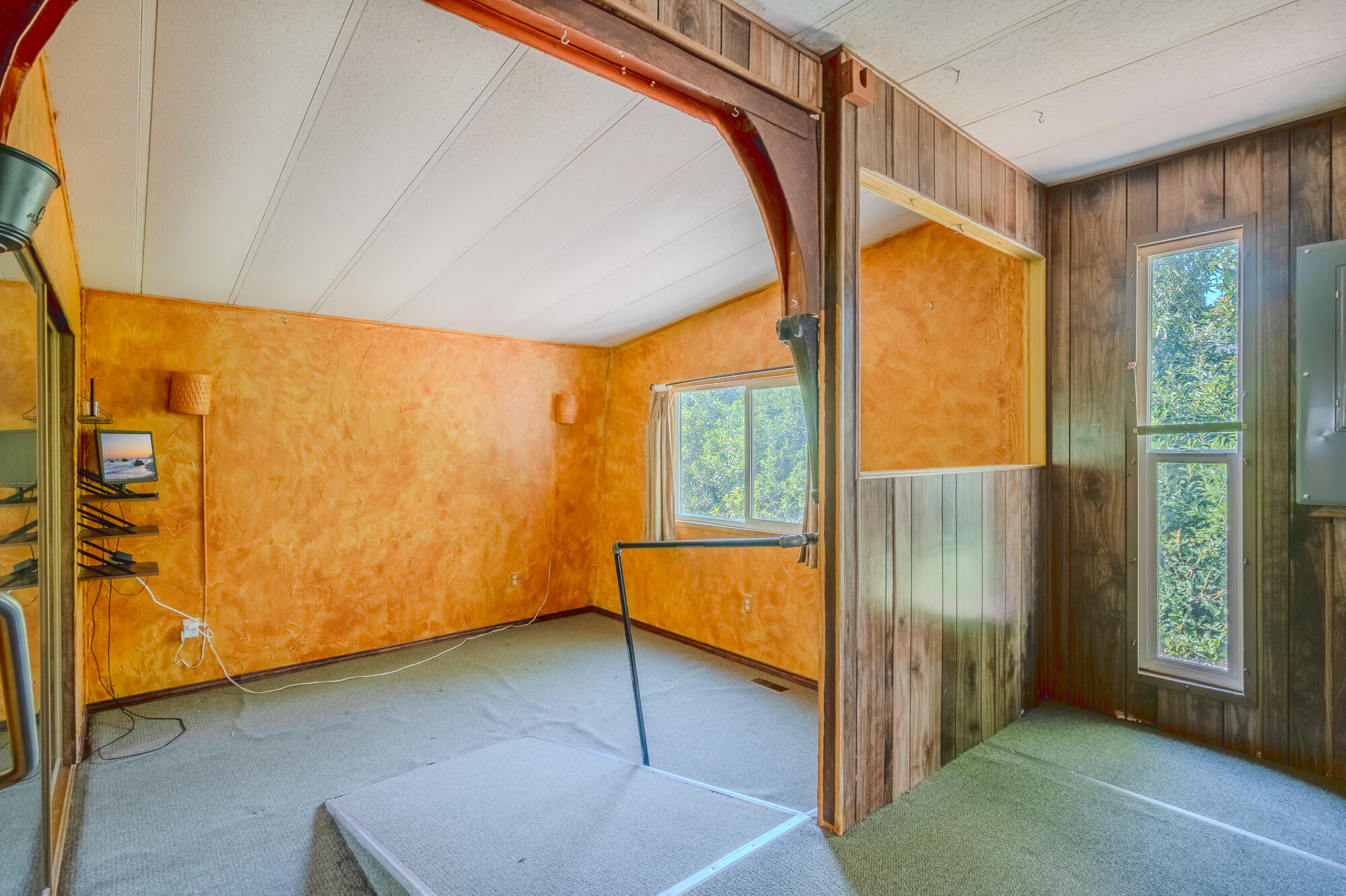 Aspens On The Creek - Residential