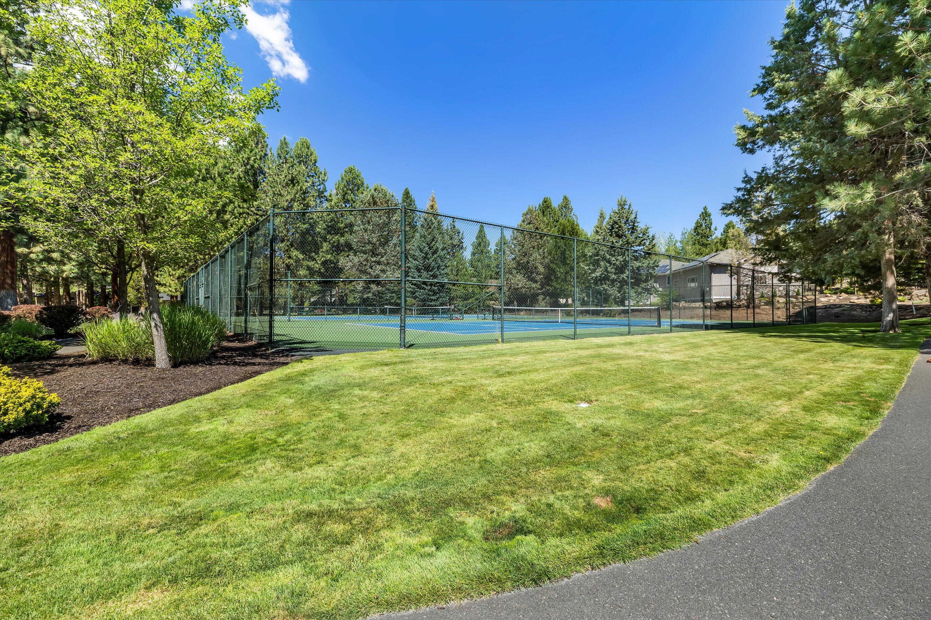 Awbrey Glen - Residential