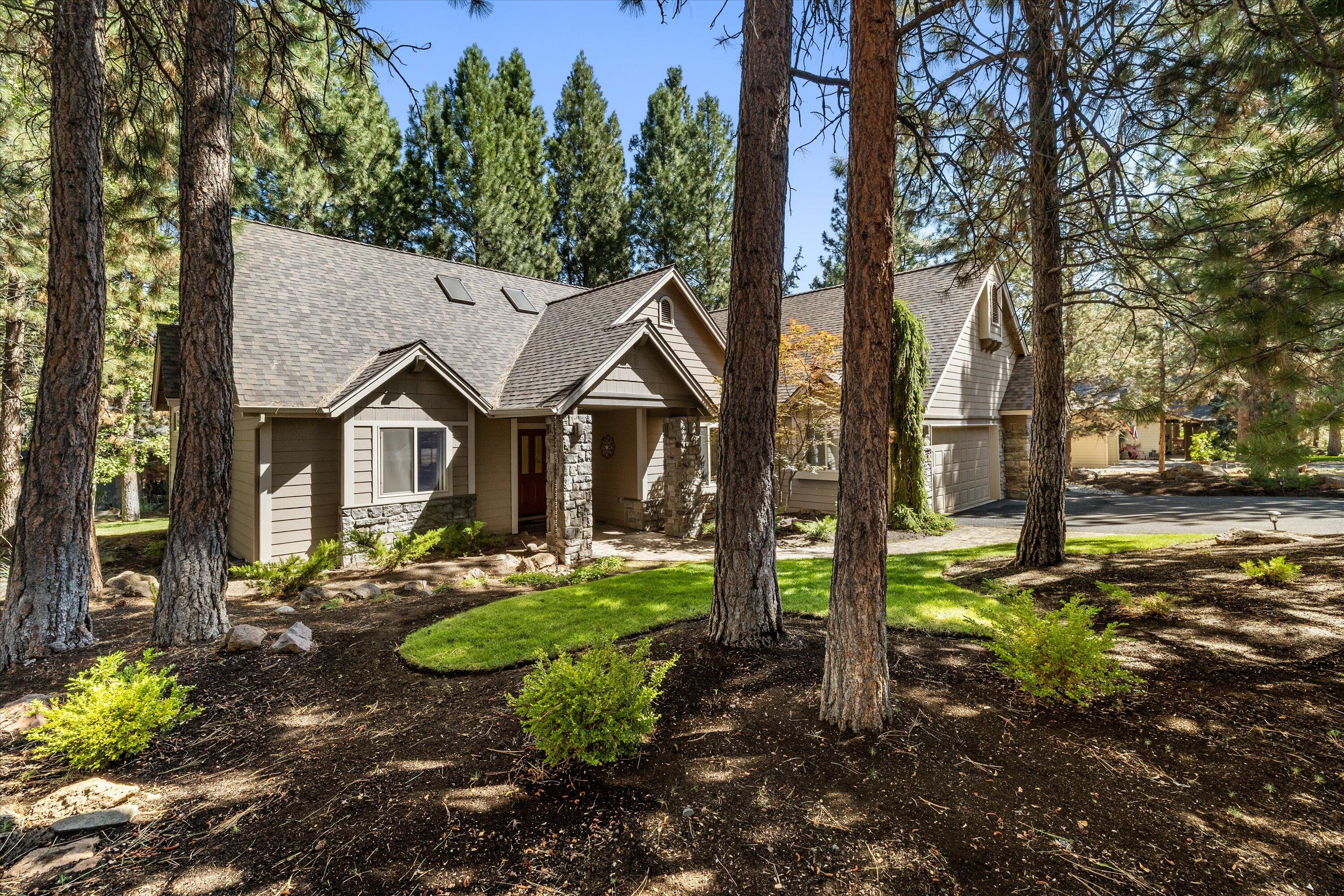 2777 NW Champion Circle