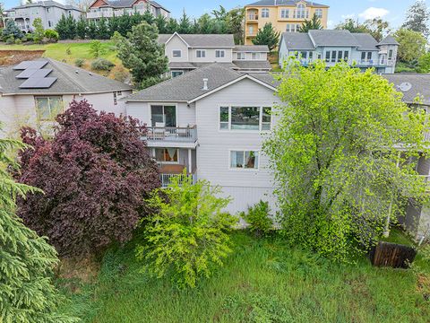 Tiny photo for 457 Elm Street, Phoenix, OR 97535 (MLS # 220219519)