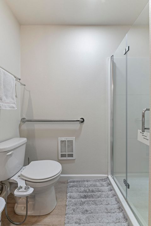 Tiny photo for 457 Elm Street, Phoenix, OR 97535 (MLS # 220219519)