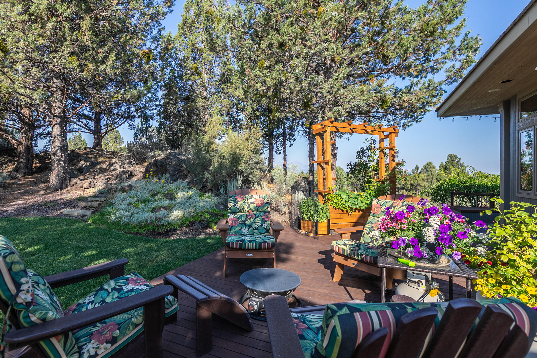 Lovestone Acres - Residential