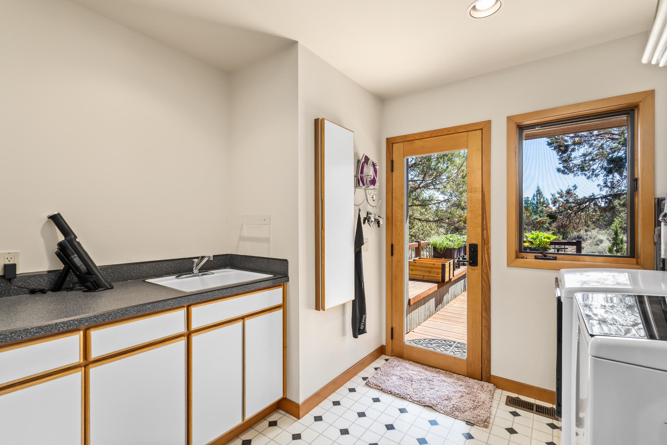 Lovestone Acres - Residential