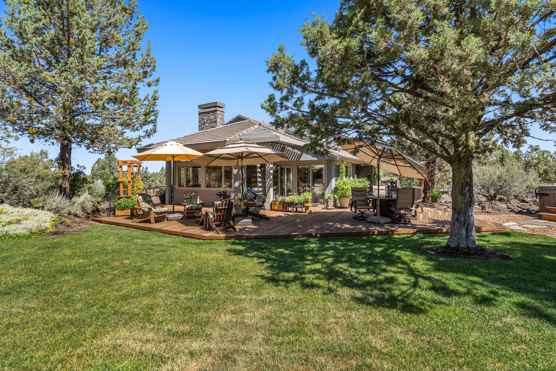 Lovestone Acres - Residential