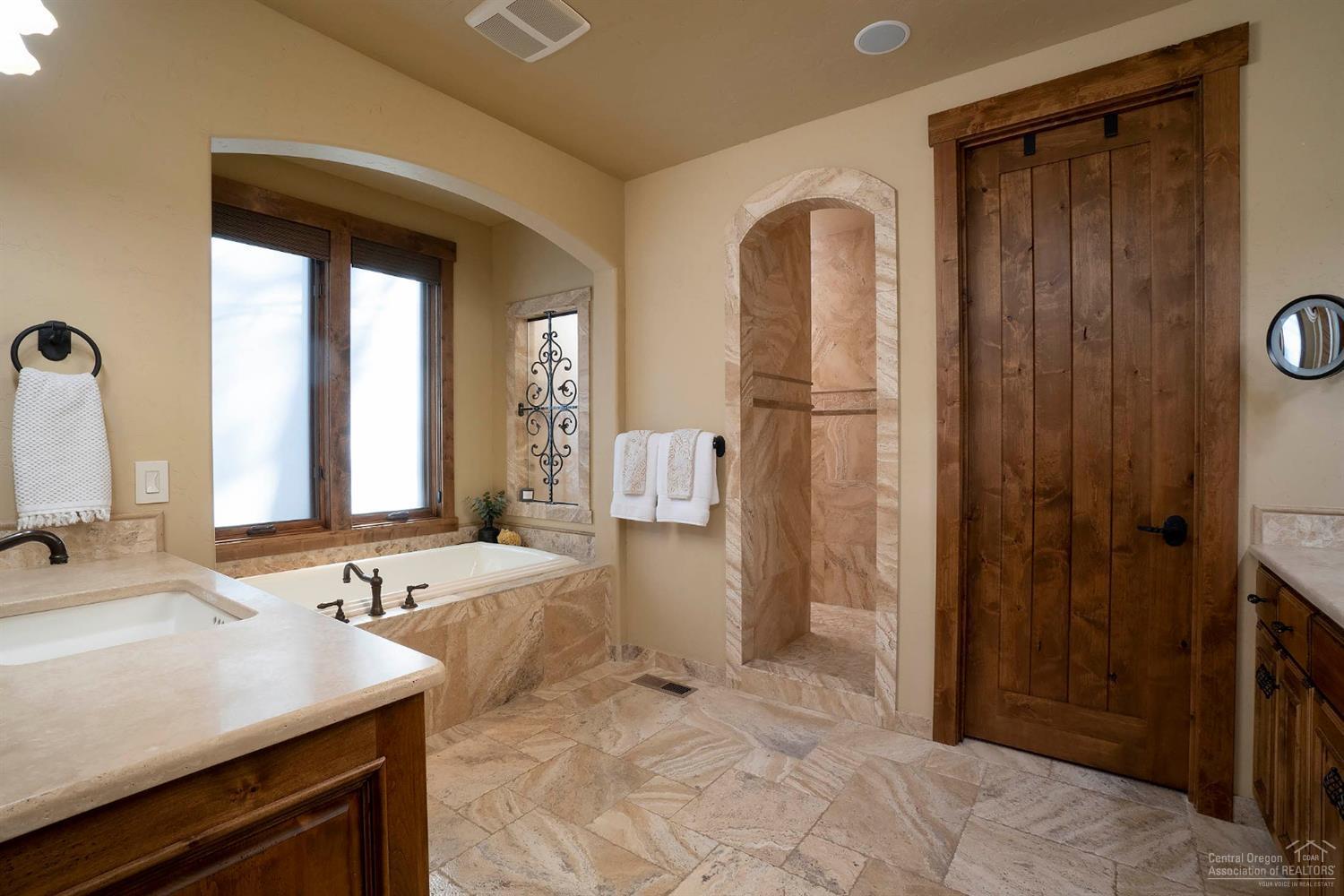 Broken Top - Residential