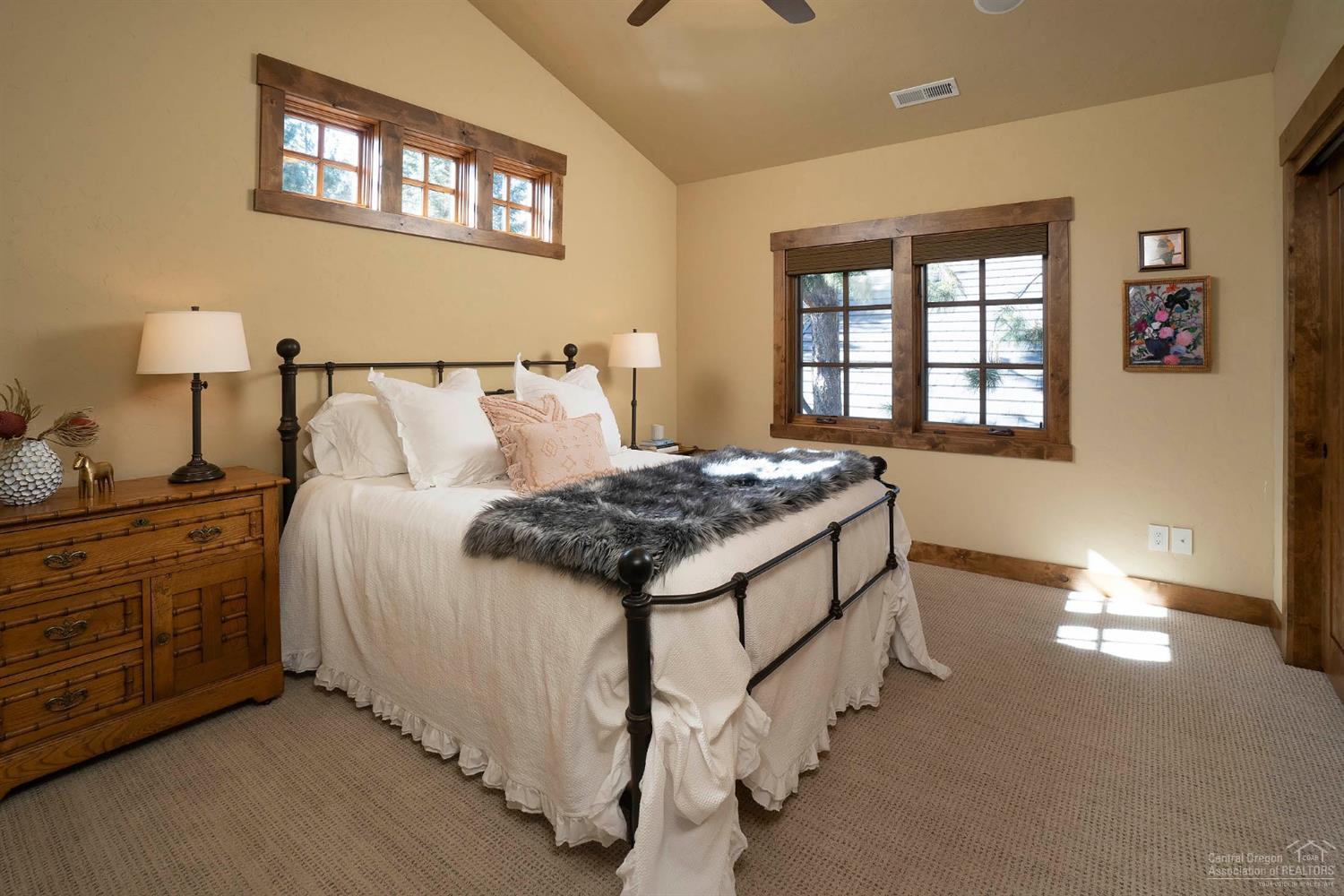 Broken Top - Residential