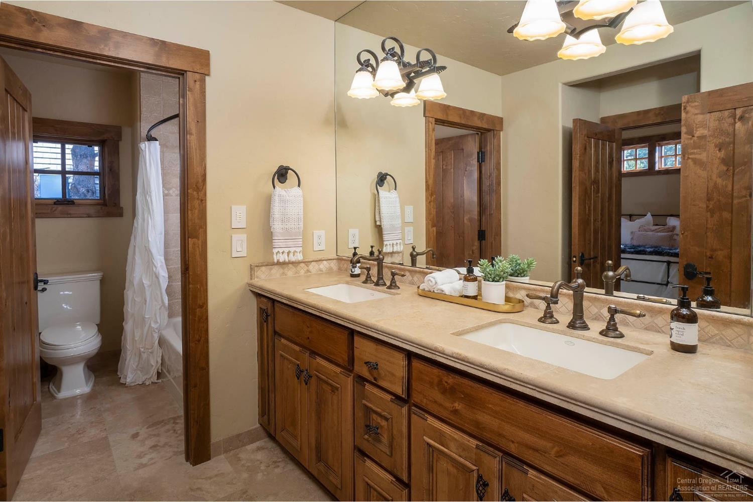 Broken Top - Residential