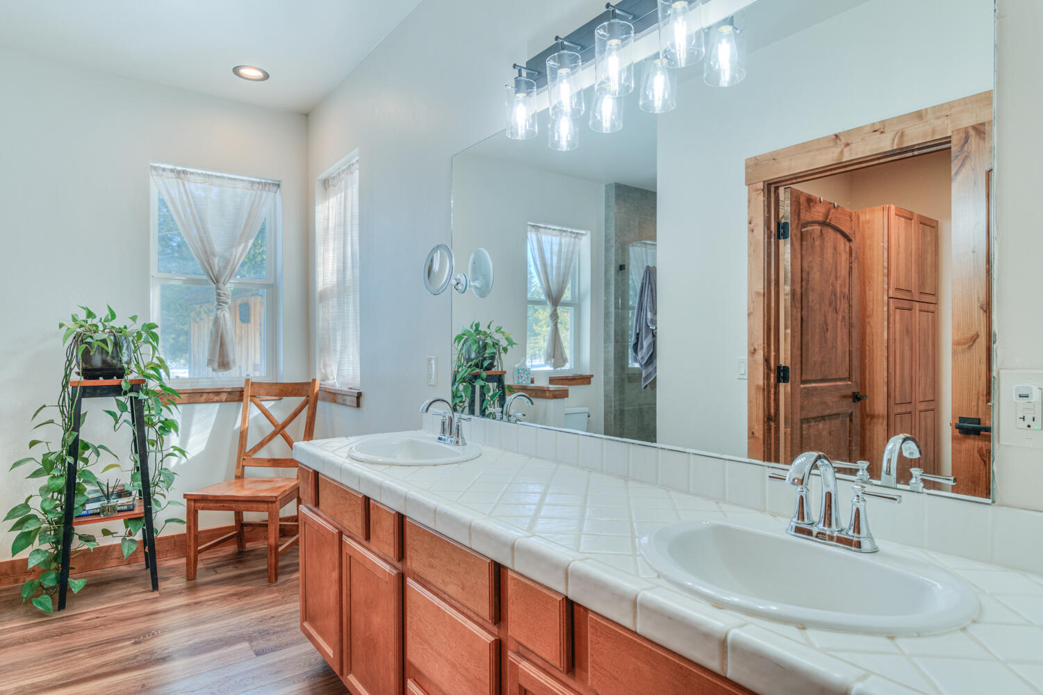 Fall River Estate - Residential