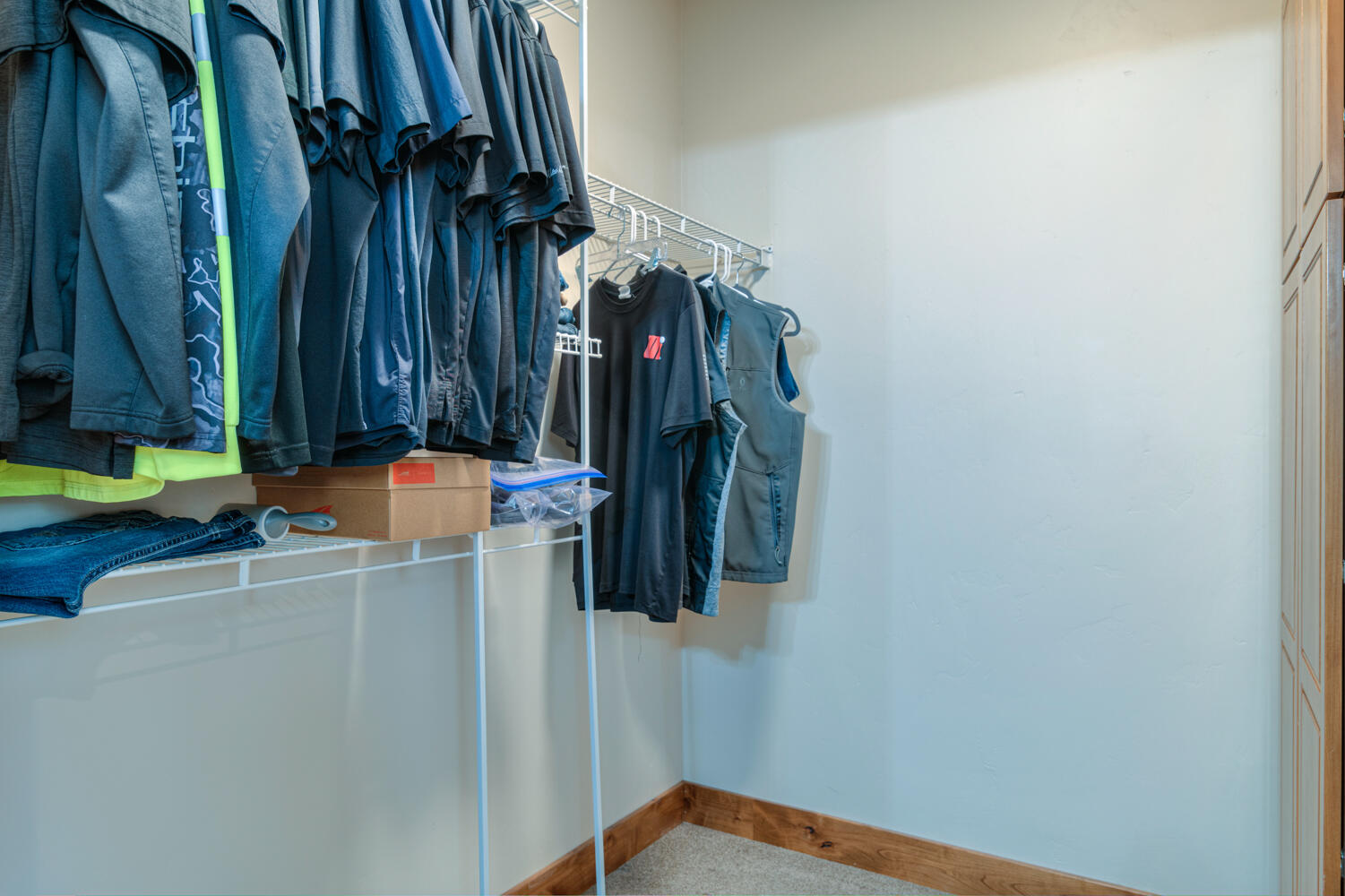 Fall River Estate - Residential