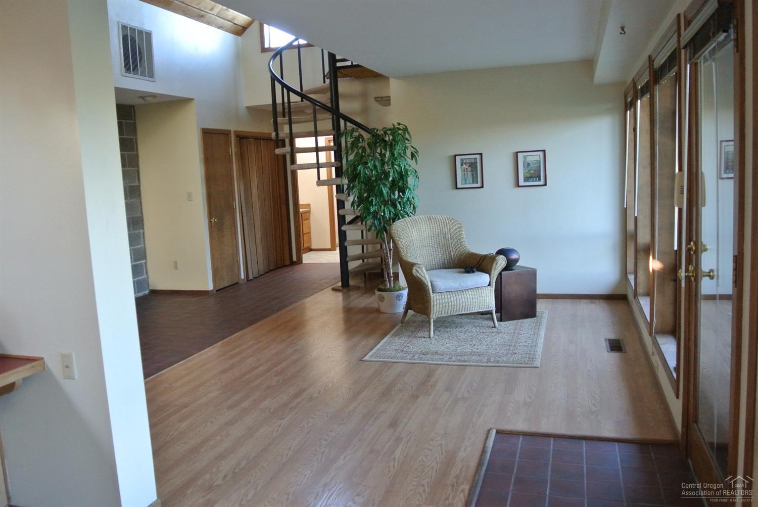 Madras Ranchos - Residential