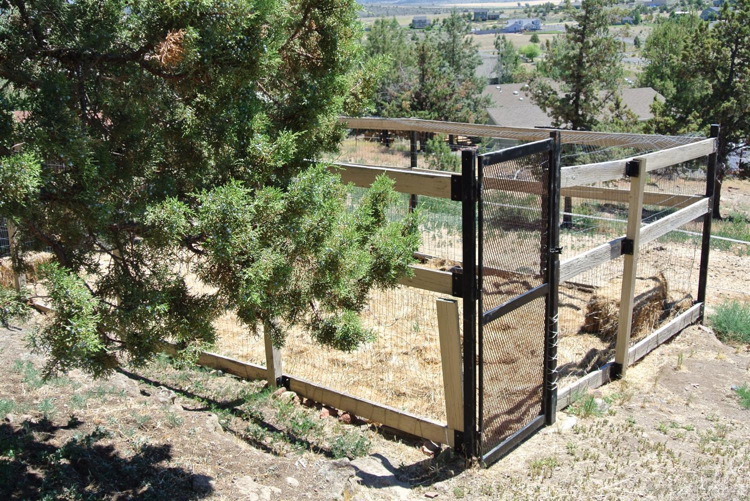 Madras Ranchos - Residential