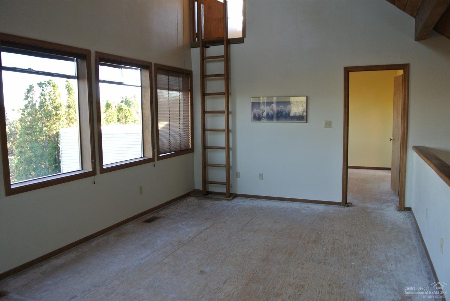 Madras Ranchos - Residential