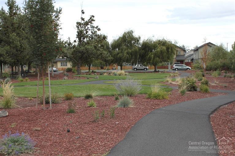 Parkway Village - Residential