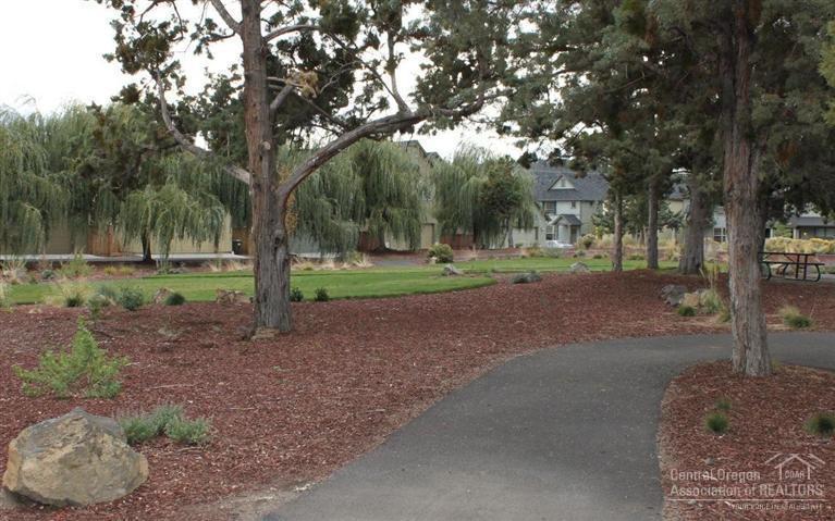 Parkway Village - Residential