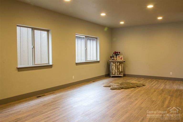 Parkway Village - Residential