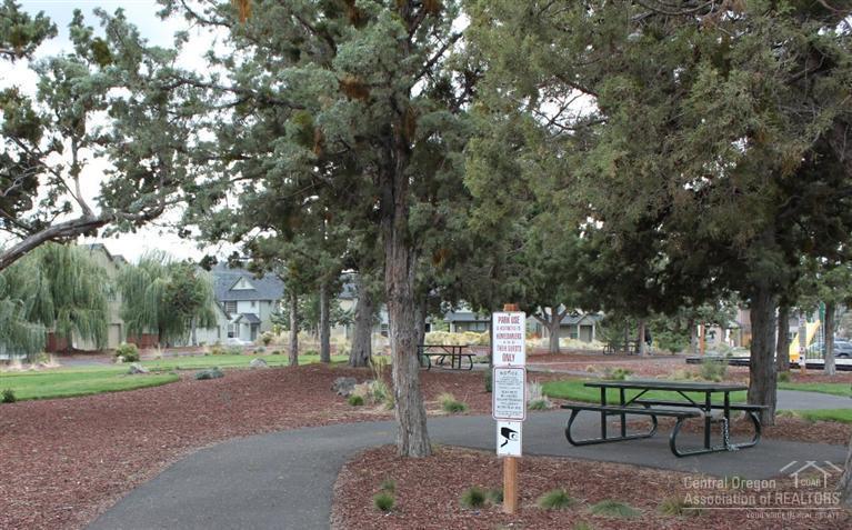 Parkway Village - Residential