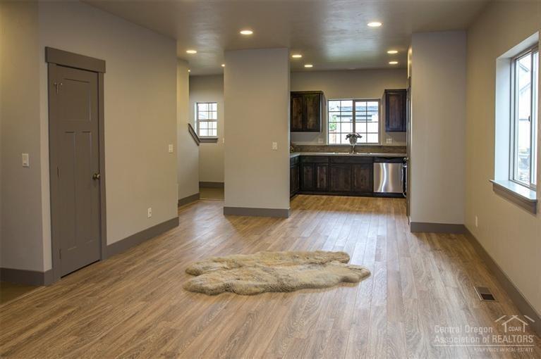 Parkway Village - Residential