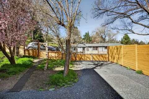 Tiny photo for 463 E Hersey Street, Ashland, OR 97520 (MLS # 220217715)