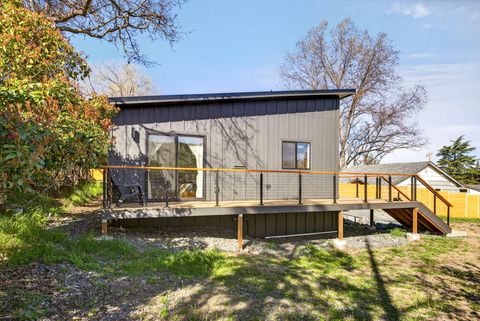 Tiny photo for 463 E Hersey Street, Ashland, OR 97520 (MLS # 220217715)