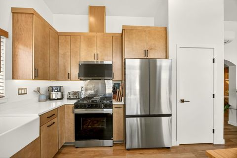 Tiny photo for 463 E Hersey Street, Ashland, OR 97520 (MLS # 220217715)