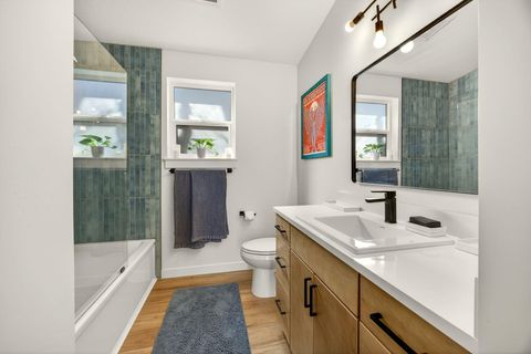 Tiny photo for 463 E Hersey Street, Ashland, OR 97520 (MLS # 220217715)