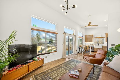 Tiny photo for 463 E Hersey Street, Ashland, OR 97520 (MLS # 220217715)