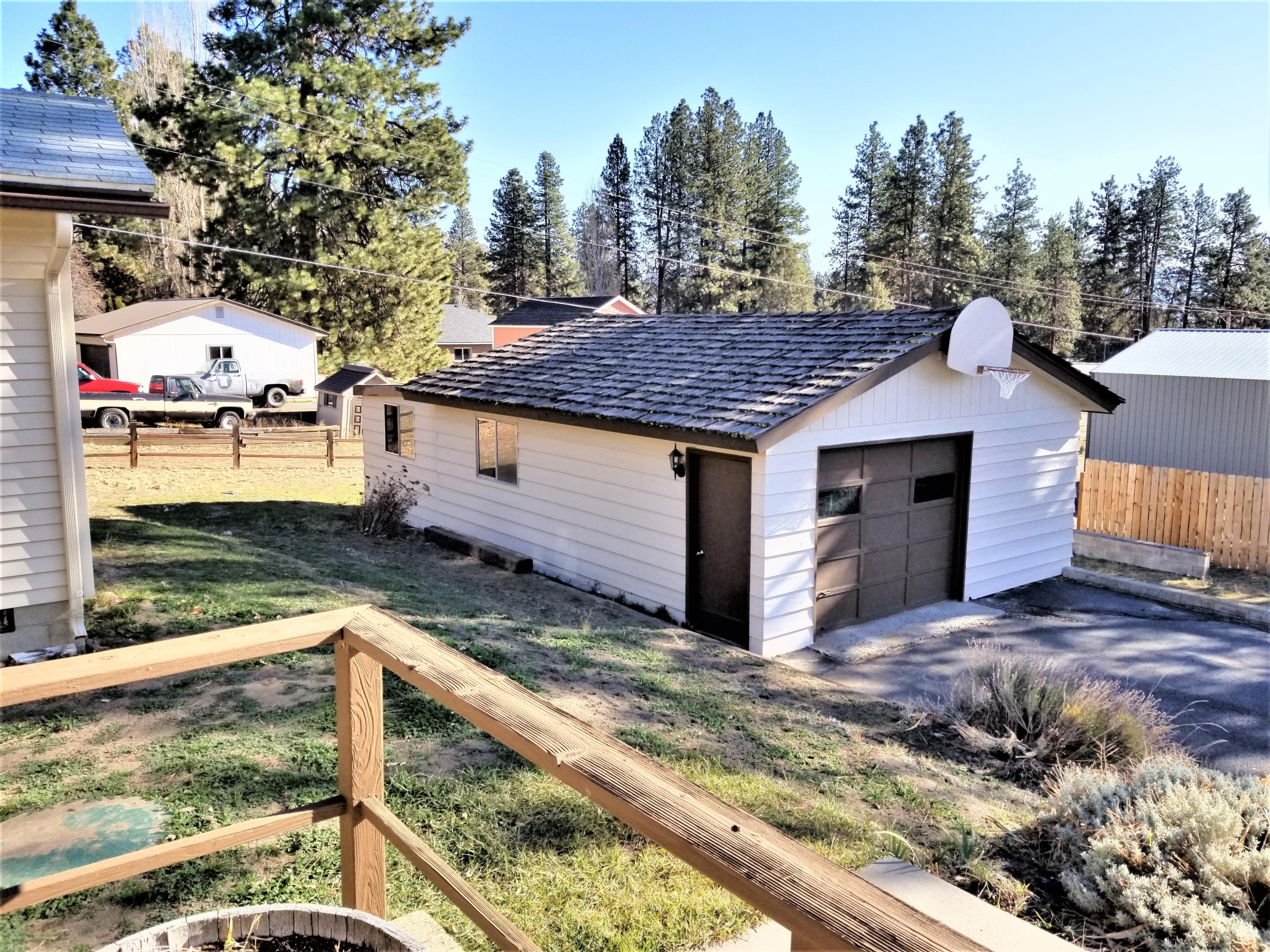 Klamath Memorial Park -Aspen, Fir, Oak &Pine Grove - Residential
