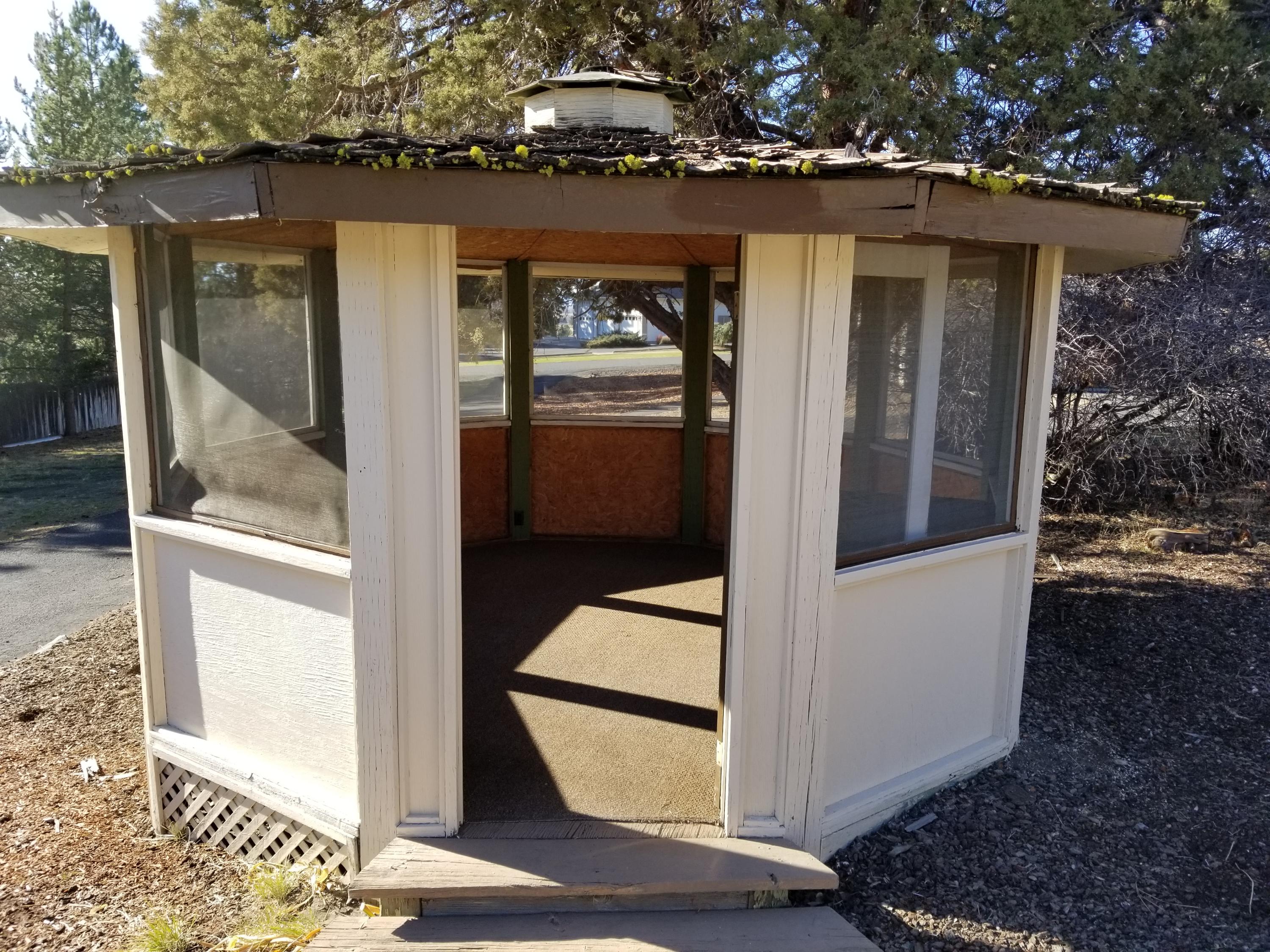 Klamath Memorial Park -Aspen, Fir, Oak &Pine Grove - Residential