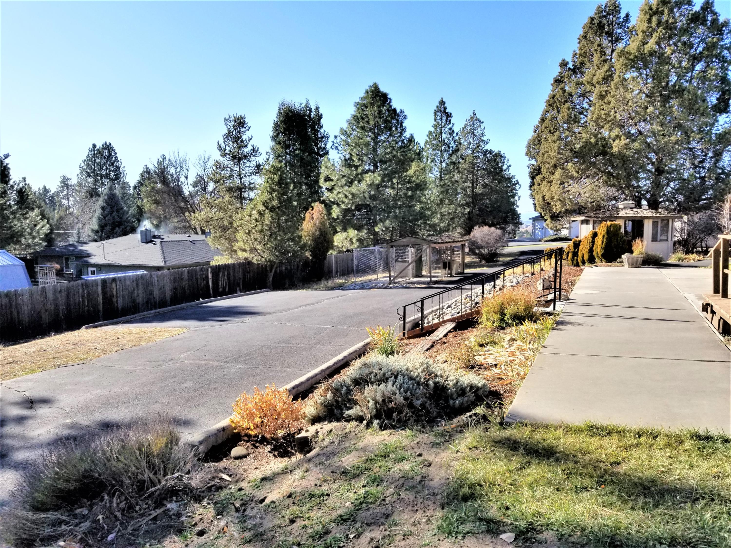 Klamath Memorial Park -Aspen, Fir, Oak &Pine Grove - Residential