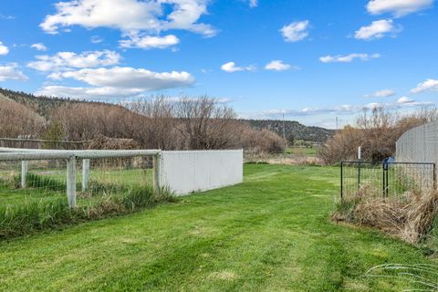 Tiny photo for 715 S Main Street, Prineville, OR 97754 (MLS # 220219161)