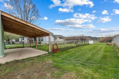 Tiny photo for 715 S Main Street, Prineville, OR 97754 (MLS # 220219161)