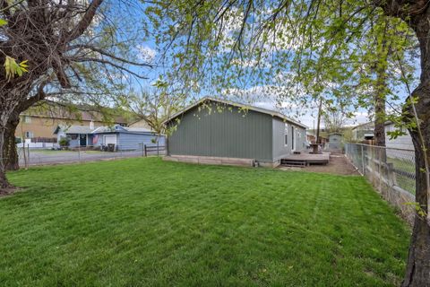 Tiny photo for 715 S Main Street, Prineville, OR 97754 (MLS # 220219161)
