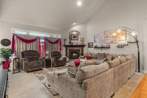 Tiny photo for 279 Robert Trent Jones Boulevard, Eagle Point, OR 97524 (MLS # 220215745)