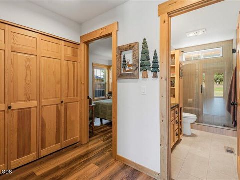 Tiny photo for 8685 Red Wing Lane, Redmond, OR 97756 (MLS # 220224518)