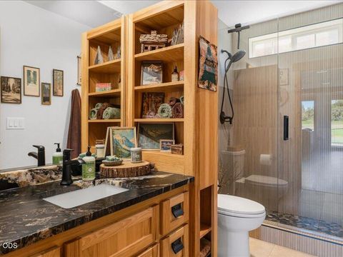 Tiny photo for 8685 Red Wing Lane, Redmond, OR 97756 (MLS # 220224518)