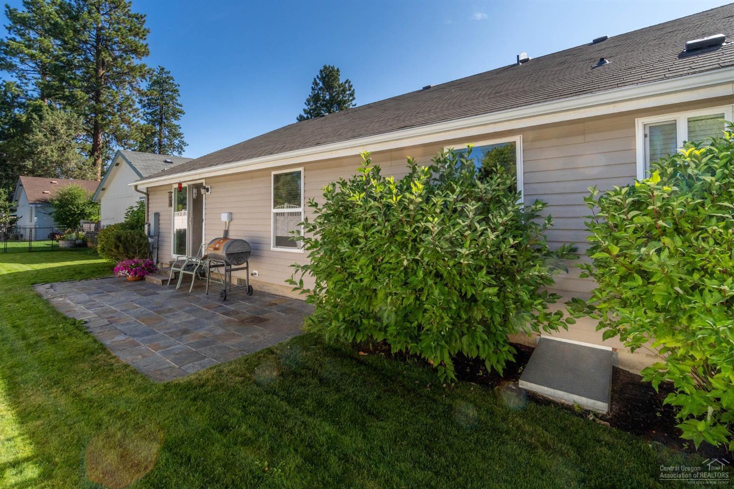 Pines At Sisters - Residential