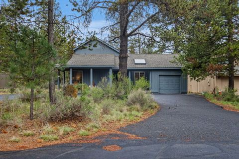 Tiny photo for 18016 Camas Lane #5, Sunriver, OR 97707 (MLS # 220219963)