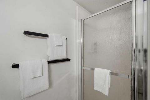 Tiny photo for 18016 Camas Lane #5, Sunriver, OR 97707 (MLS # 220219963)