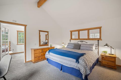 Tiny photo for 18016 Camas Lane #5, Sunriver, OR 97707 (MLS # 220219963)