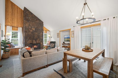 Tiny photo for 18016 Camas Lane #5, Sunriver, OR 97707 (MLS # 220219963)