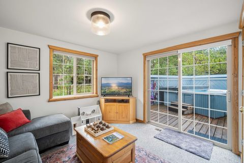 Tiny photo for 18016 Camas Lane #5, Sunriver, OR 97707 (MLS # 220219963)