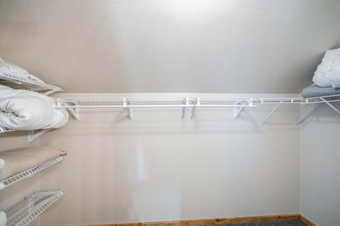 Tiny photo for 18016 Camas Lane #5, Sunriver, OR 97707 (MLS # 220219963)