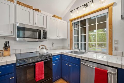 Tiny photo for 18016 Camas Lane #5, Sunriver, OR 97707 (MLS # 220219963)