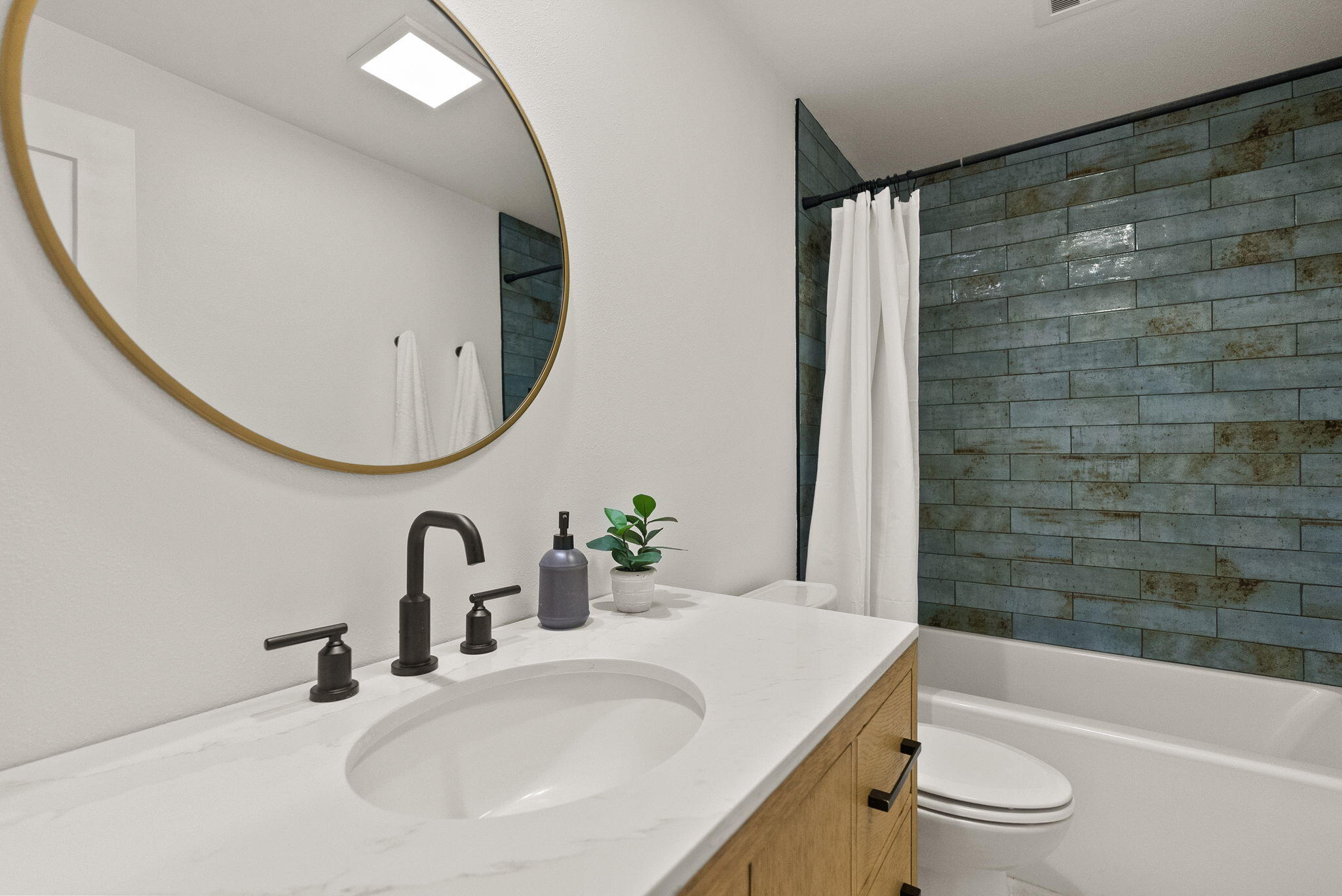 Tillicum Village - Residential