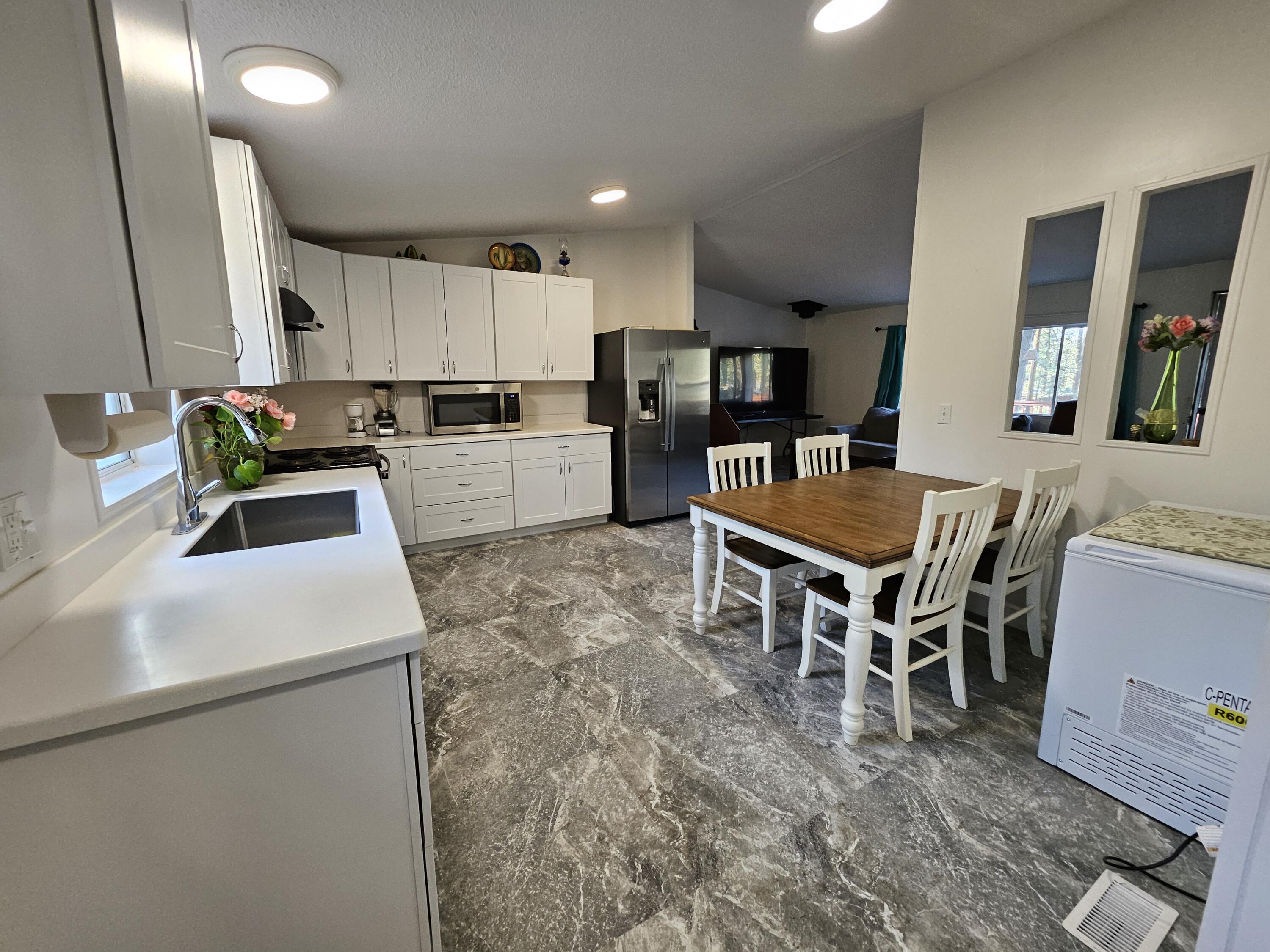 6876 Teal Drive